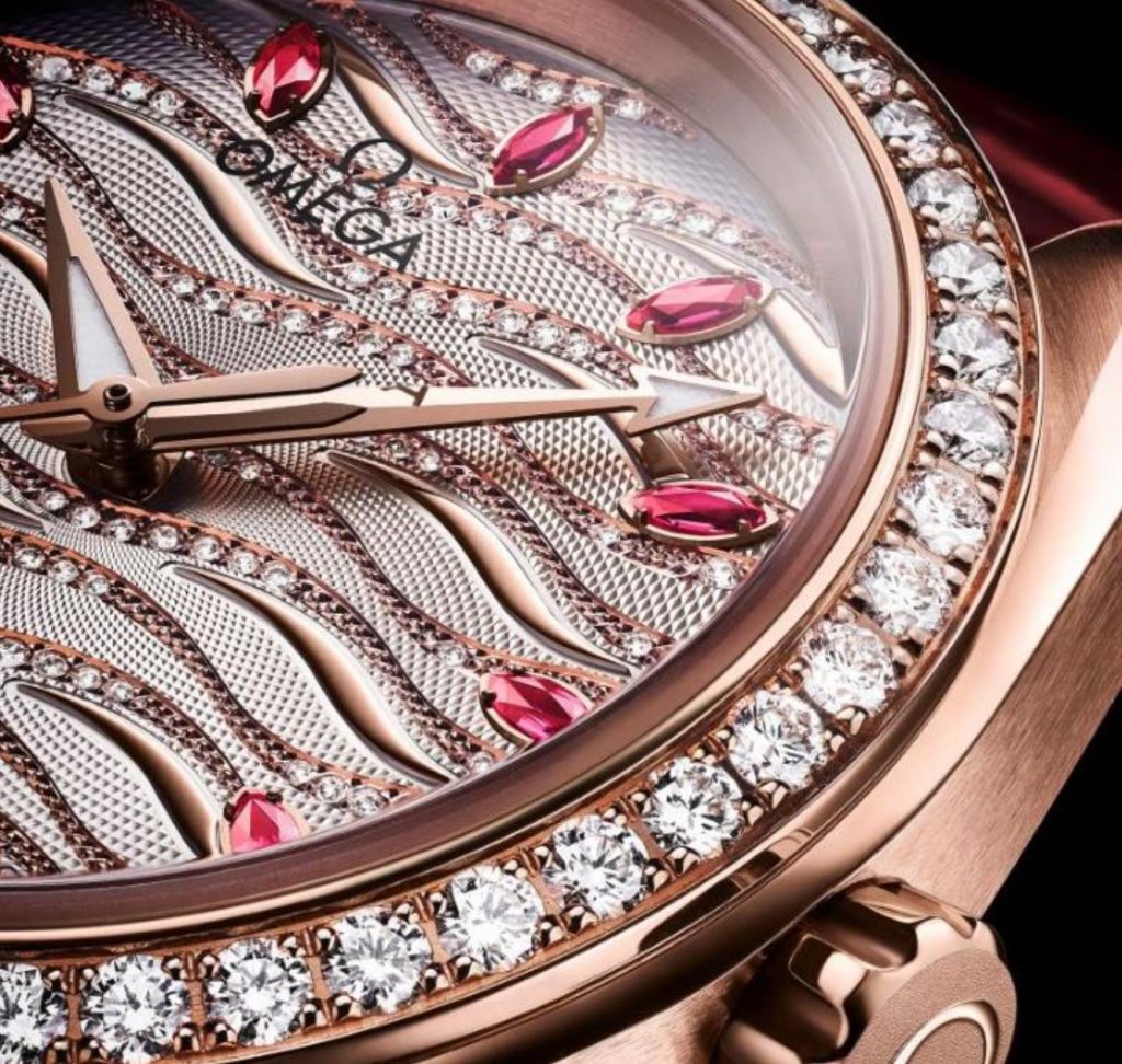 The white dial fake watch is decorated with diamonds.